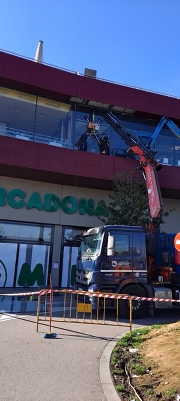 Instalación fachada Mercadona